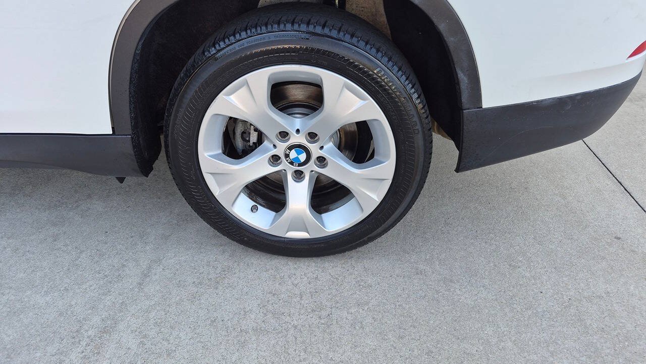 Used 2015 BMW X1 sDrive28i RWD image 11