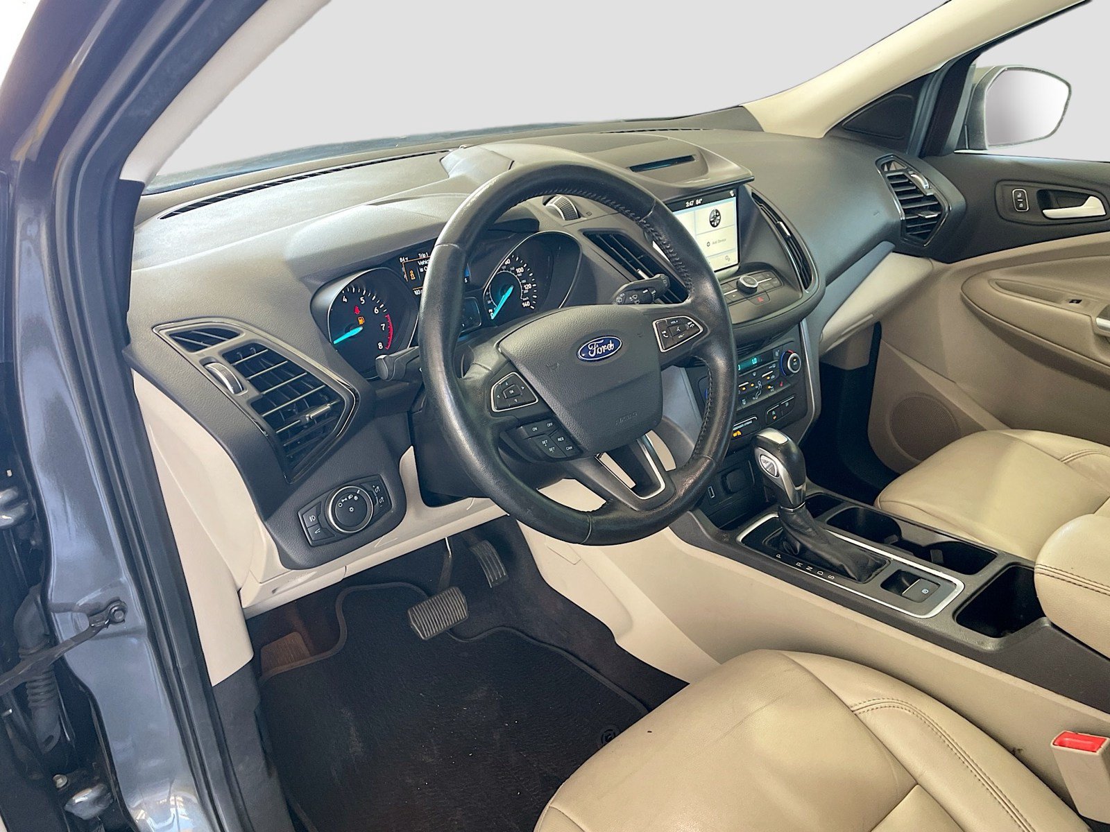 Used 2018 Ford Escape SEL FWD image 7