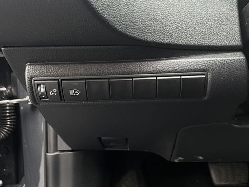 Used 2024 Toyota Corolla SE image 10