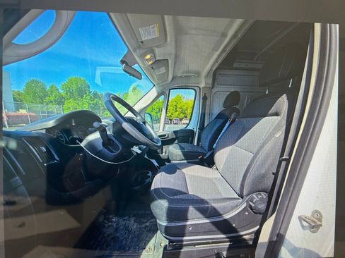 Used 2021 RAM ProMaster 2500 FWD image 8