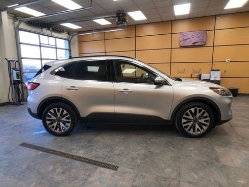 Certified 2020 Ford Escape Titanium image 8