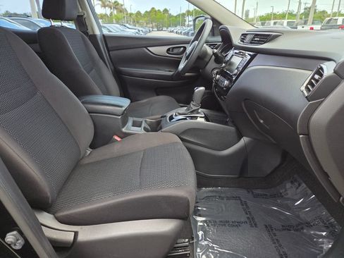 Used 2020 Nissan Rogue Sport S FWD image 15