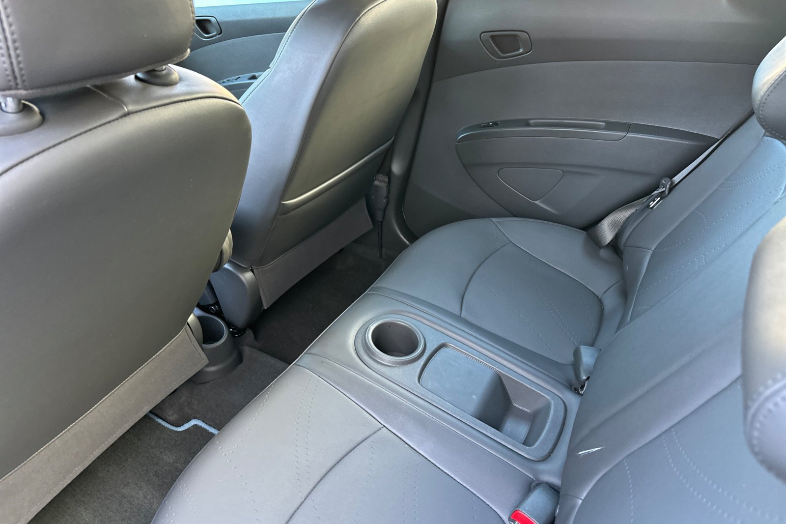Used 2014 Chevrolet Spark LT FWD image 15