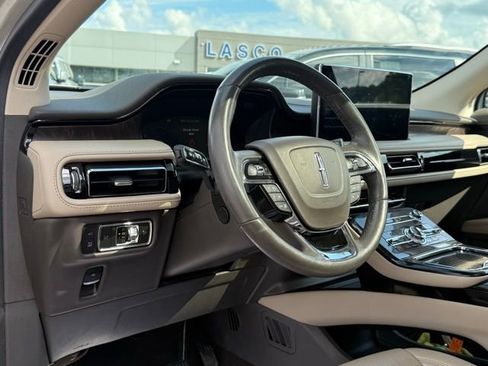 Used 2022 Lincoln Nautilus Reserve w/ Equipment Group 201A image 16