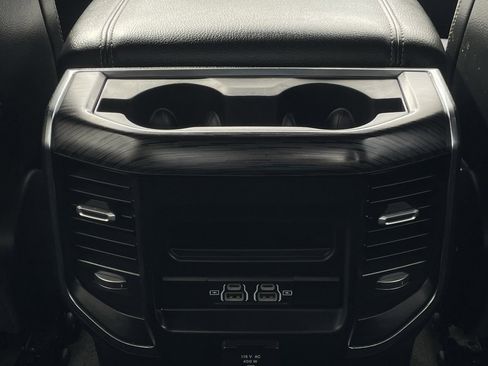 Used 2024 RAM 1500 Laramie image 24