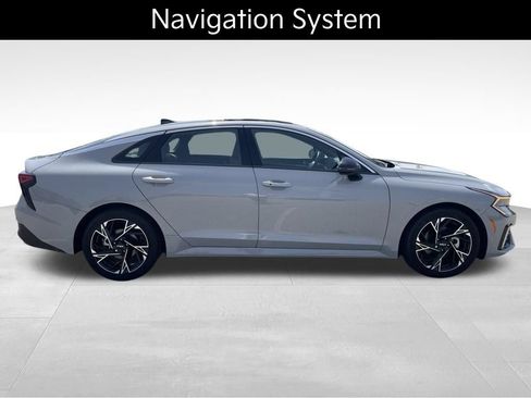 Used 2025 Kia K5 GT-Line w/ GT-Line Premium Package FWD image 9