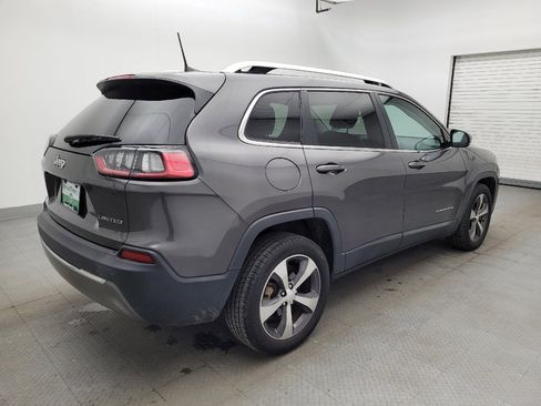 Used 2019 Jeep Cherokee Limited image 10