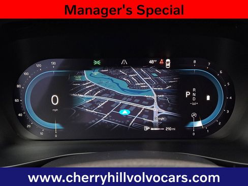 Certified 2025 Volvo XC40 B5 Plus w/ Protection Package Premier image 22