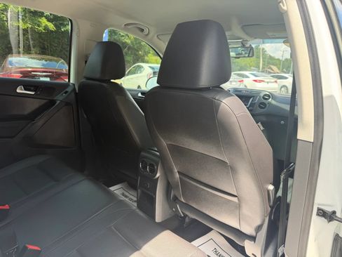 Used 2016 Volkswagen Tiguan S FWD image 21