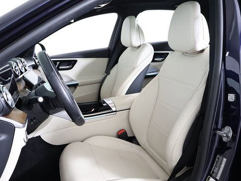 Used 2023 Mercedes-Benz C 300 4MATIC Sedan w/ Exclusive Trim Package image 31