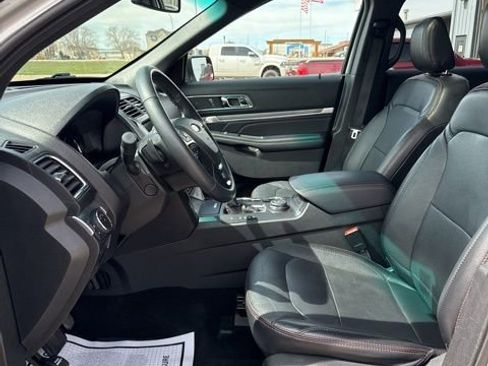 Used 2019 Ford Explorer Sport w/ Equipment Group 401A image 10