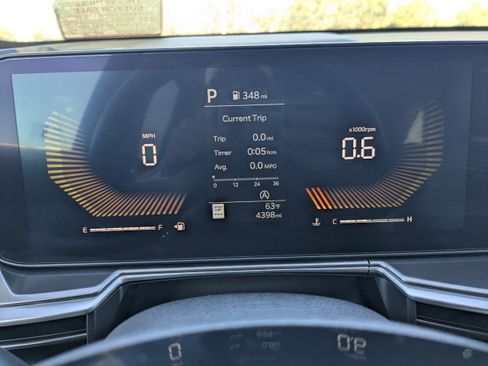 Certified 2025 Kia Sorento S image 32