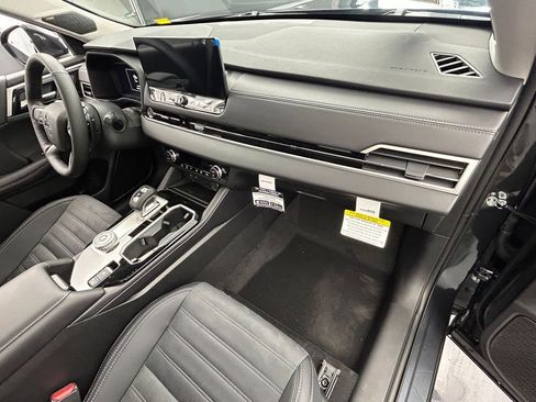 New 2026 Mitsubishi Outlander SE image 44