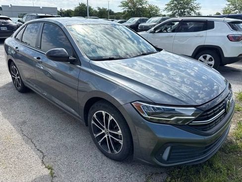Used 2023 Volkswagen Jetta Sport FWD image 6