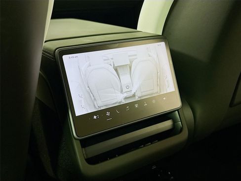 Used 2026 Tesla Model Y Long Range AWD/4WD image 18