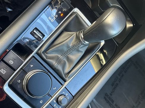 Certified 2025 MAZDA MAZDA3 s Sport image 18