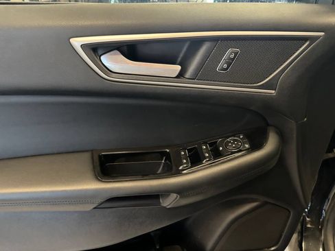 Used 2019 Ford Edge SEL w/ Equipment Group 201A AWD/4WD image 18