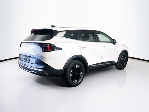 Used 2026 Kia Sportage LX FWD image 9