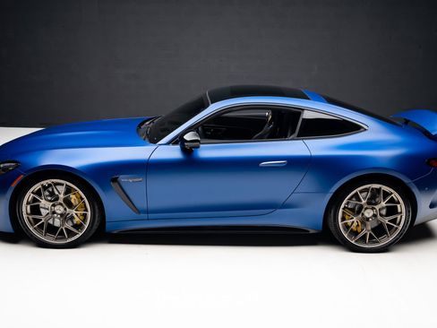Used 2024 Mercedes-Benz AMG GT 63 image 18