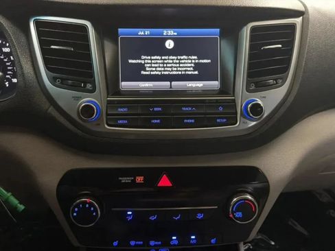 Used 2018 Hyundai Tucson SEL FWD image 14