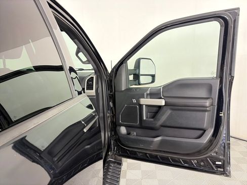 Used 2018 Ford F150 Lariat AWD/4WD image 31