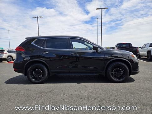 Used 2017 Nissan Rogue S AWD/4WD image 7