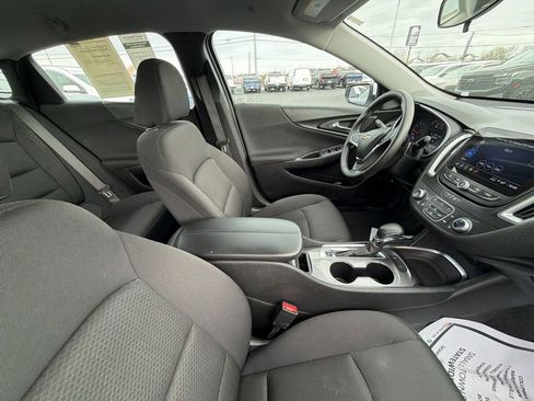 Used 2024 Chevrolet Malibu LT w/ Sport Edition FWD image 11