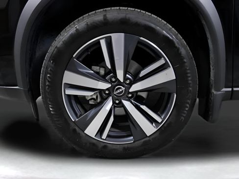 Used 2024 Nissan Rogue SL w/ SL Premium Package FWD image 35