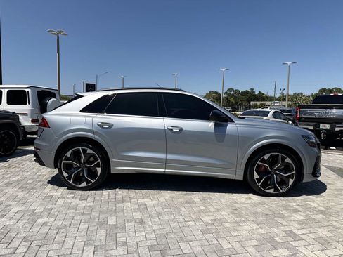 Used 2024 Audi RS Q8 AWD/4WD image 6