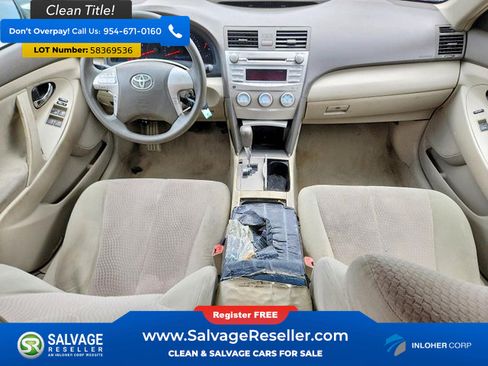 Used 2011 Toyota Camry LE FWD image 11