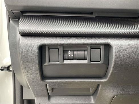 Used 2024 Subaru Crosstrek 2.0i Premium image 20