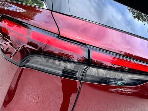 Used 2023 INFINITI QX60 Sensory w/ Cargo Package AWD/4WD image 28