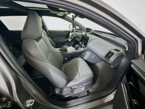 Used 2023 Toyota bZ4X XLE image 33