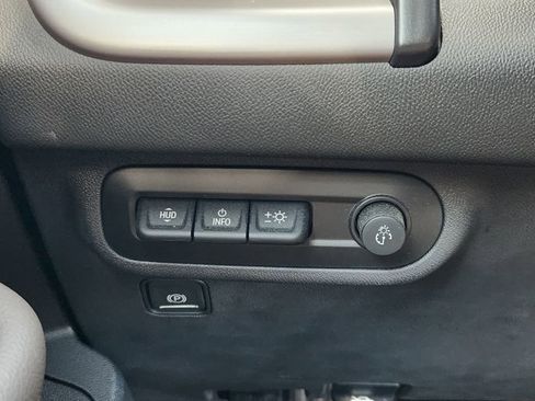 Used 2023 GMC Terrain AT4 w/ Infotainment Package II image 21