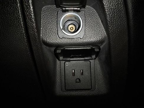 Used 2018 Chevrolet Silverado 1500 LT w/ Texas Edition AWD/4WD image 23