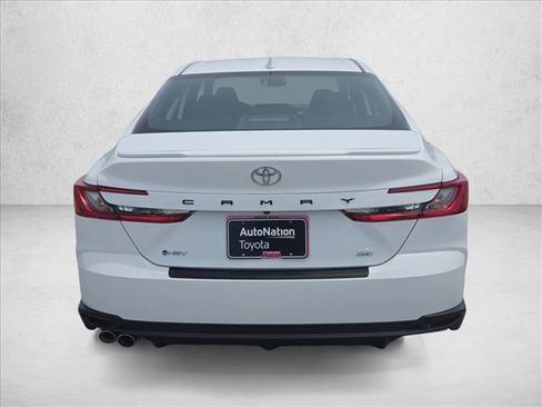Used 2025 Toyota Camry SE w/ Convenience Package FWD image 7