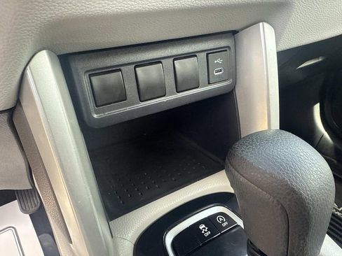 Used 2024 Toyota Corolla Cross L image 24