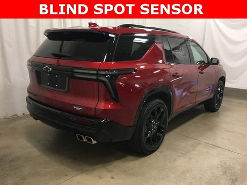 Used 2024 Chevrolet Traverse RS w/ LPO, Floor Liner Package image 5