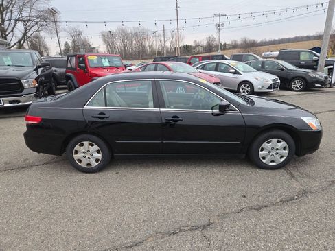 Used 2004 Honda Accord LX image 9