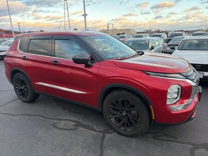 Used 2023 Mitsubishi Outlander SE Black Edition
