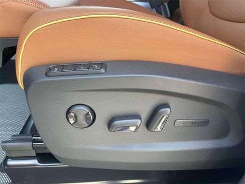 New 2025 Volkswagen ID. Buzz Pro S image 19