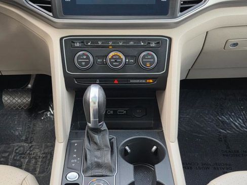 Used 2019 Volkswagen Atlas SE w/ Panoramic Sunroof Package AWD/4WD image 18
