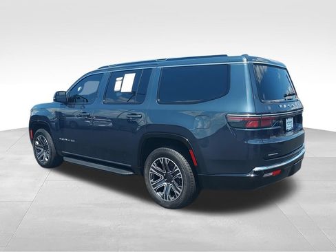 Used 2023 Jeep Wagoneer 4WD w/ Premium Group I image 6