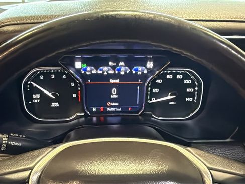 Used 2021 GMC Yukon Denali w/ Denali Premium Package image 30