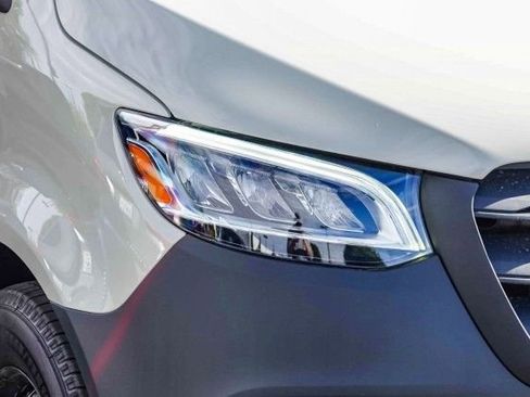 New 2025 Mercedes-Benz Sprinter 2500 image 8