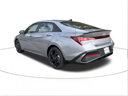 New 2026 Hyundai Elantra Sport image 5