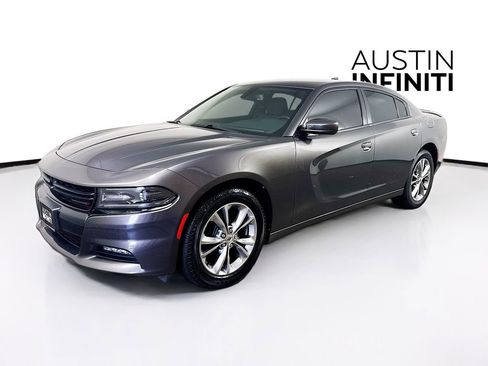 Used 2020 Dodge Charger SXT AWD/4WD image 3