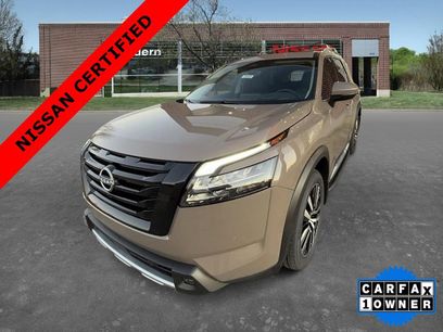 Certified 2025 Nissan Pathfinder Platinum w/ Lighting Package (N93)