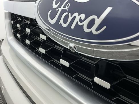 Used 2021 Ford F150 Platinum w/ FX4 Off-Road Package AWD/4WD image 11