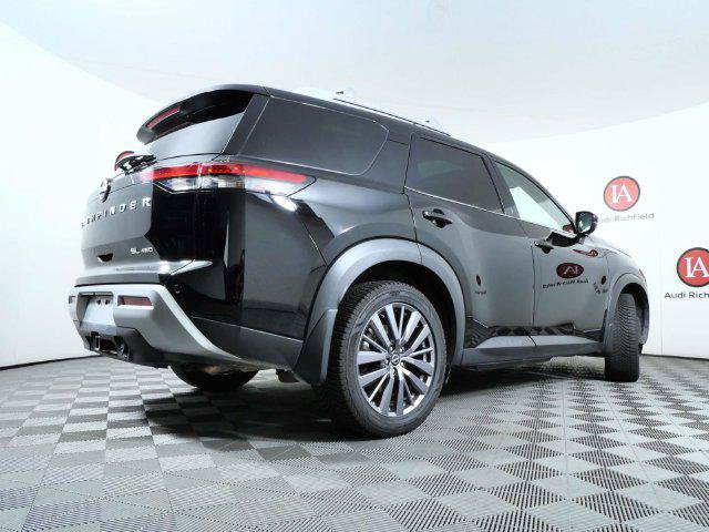 Used 2024 Nissan Pathfinder SL w/ SL Premium Package AWD/4WD image 8